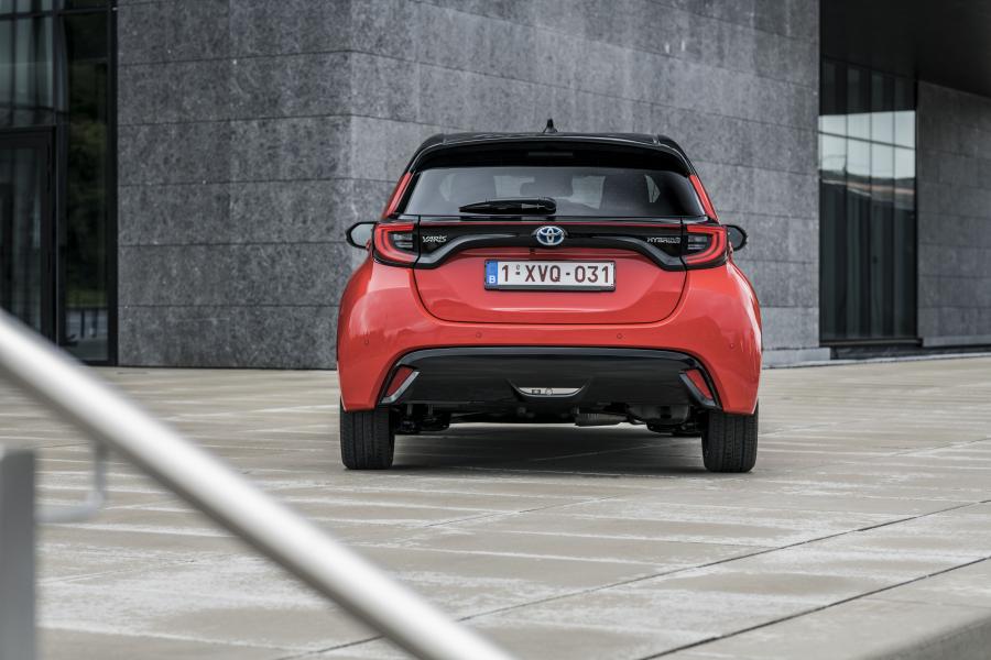  Toyota Yaris Hybrid 2020 года  (WW) (фото 104 из 111)